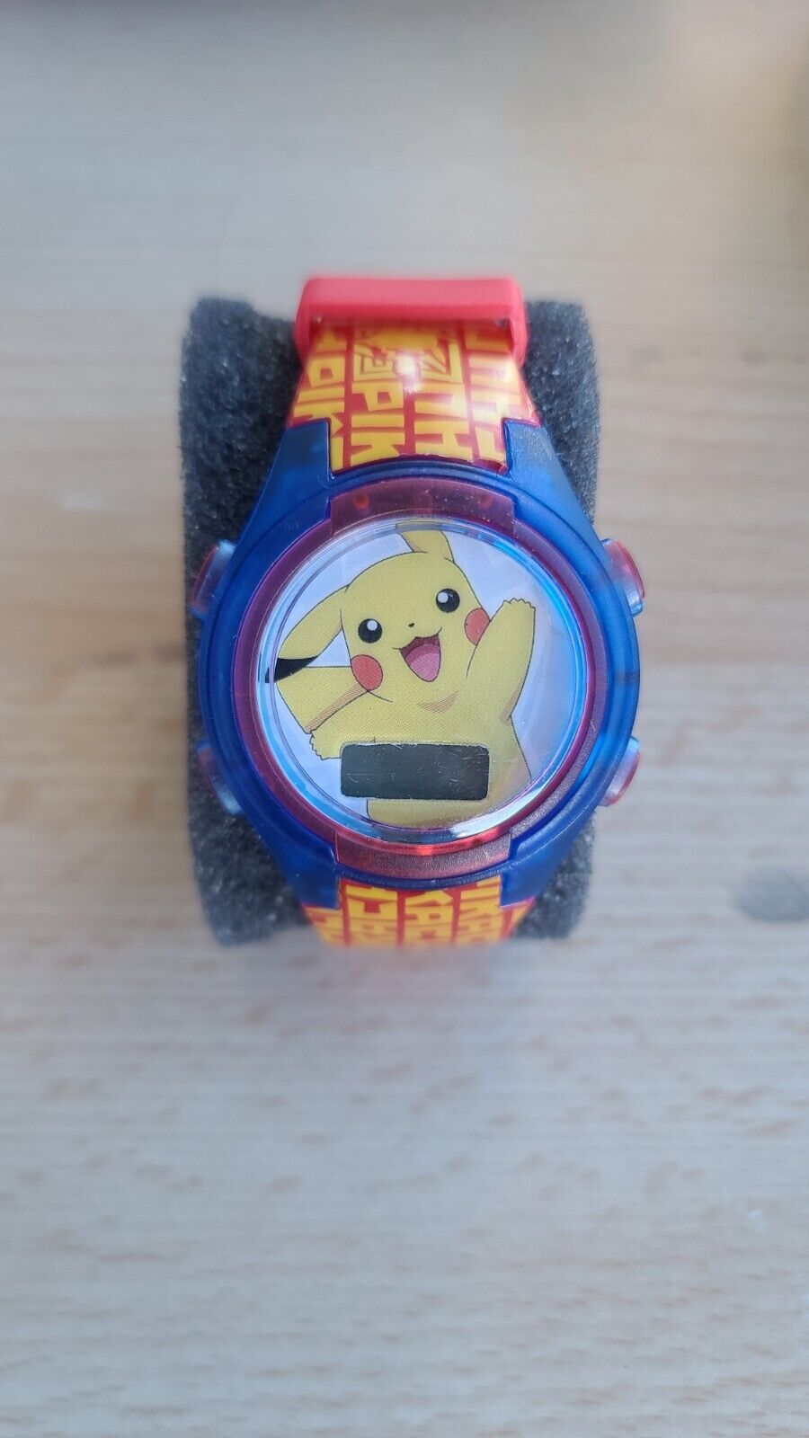 2019 Pokémon Watch Pikachu