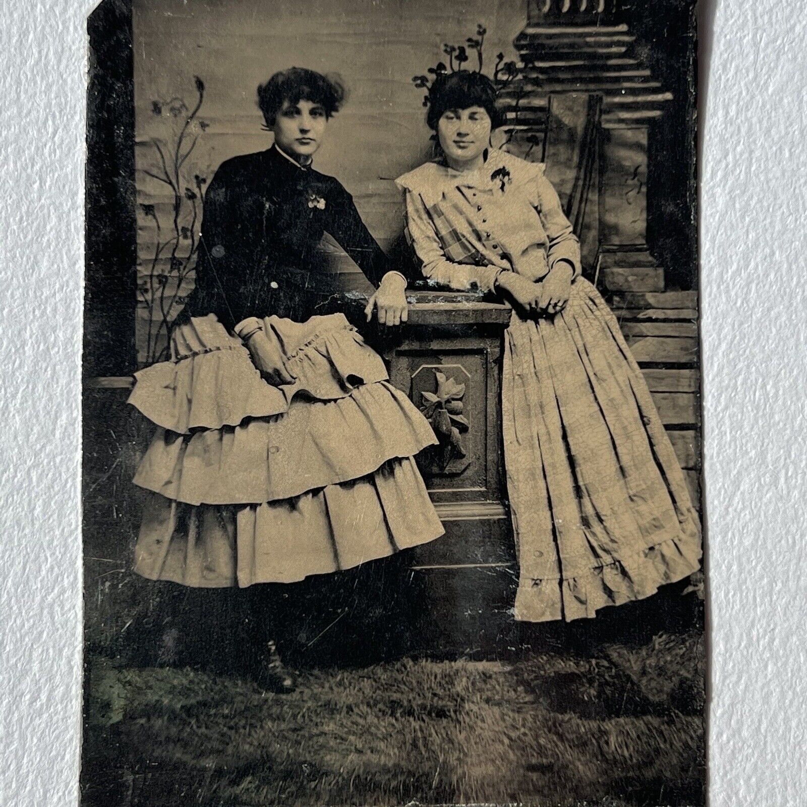 Antique Tintype Photograph Beautiful Young Woman Teen Girls Great Ruffle Dress