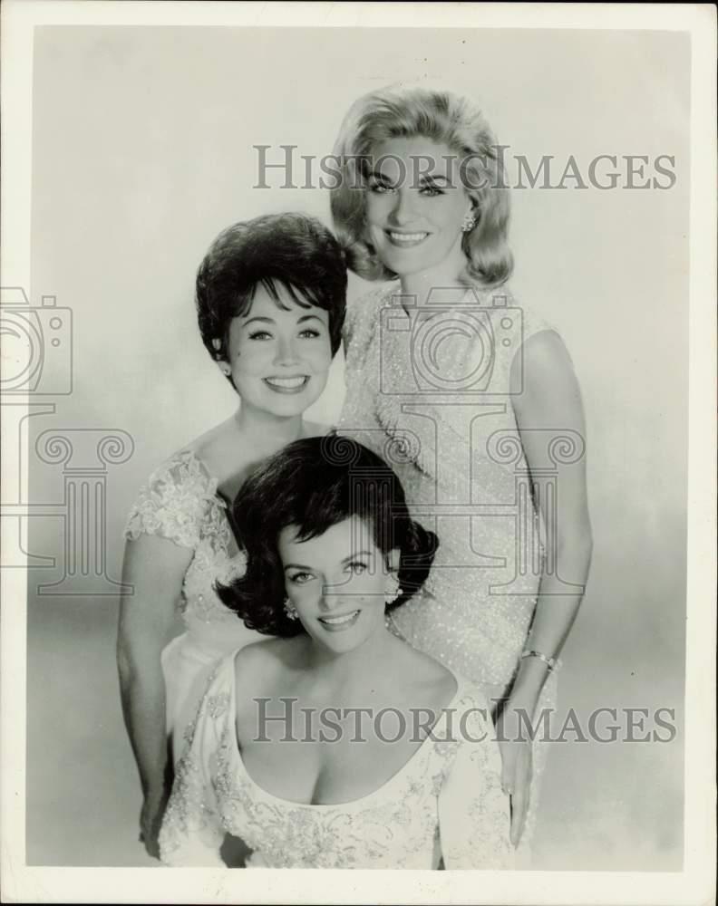 1963 Press Photo Singers Jane Russell, Connie Haines and Beryl Davis - lra40036