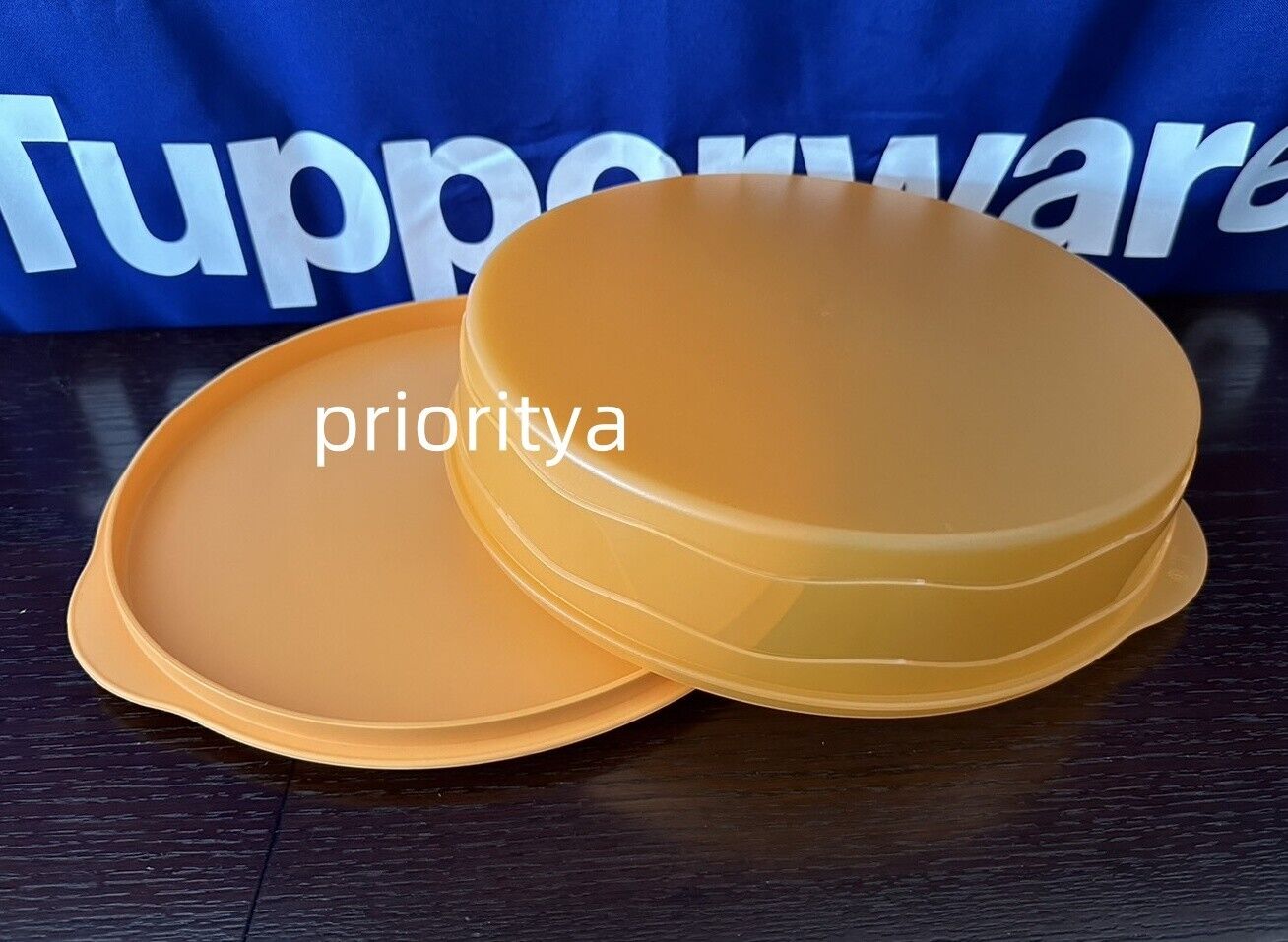 Tupperware 12 inches Round Pie Container Server Keeper Taker Orange New