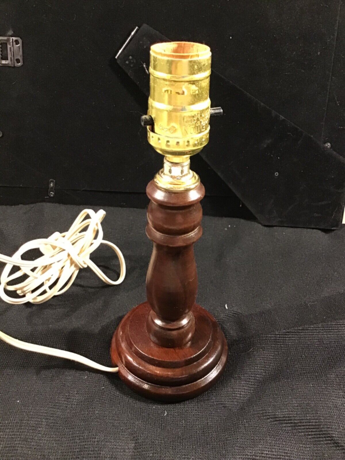 Brown Wood Table Lamp 9” Very Basic in Very Good Condition Tested