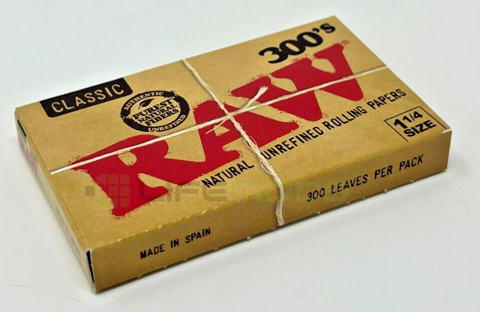 Raw 300\'s Classic Authentic Rolling Papers 1.25\