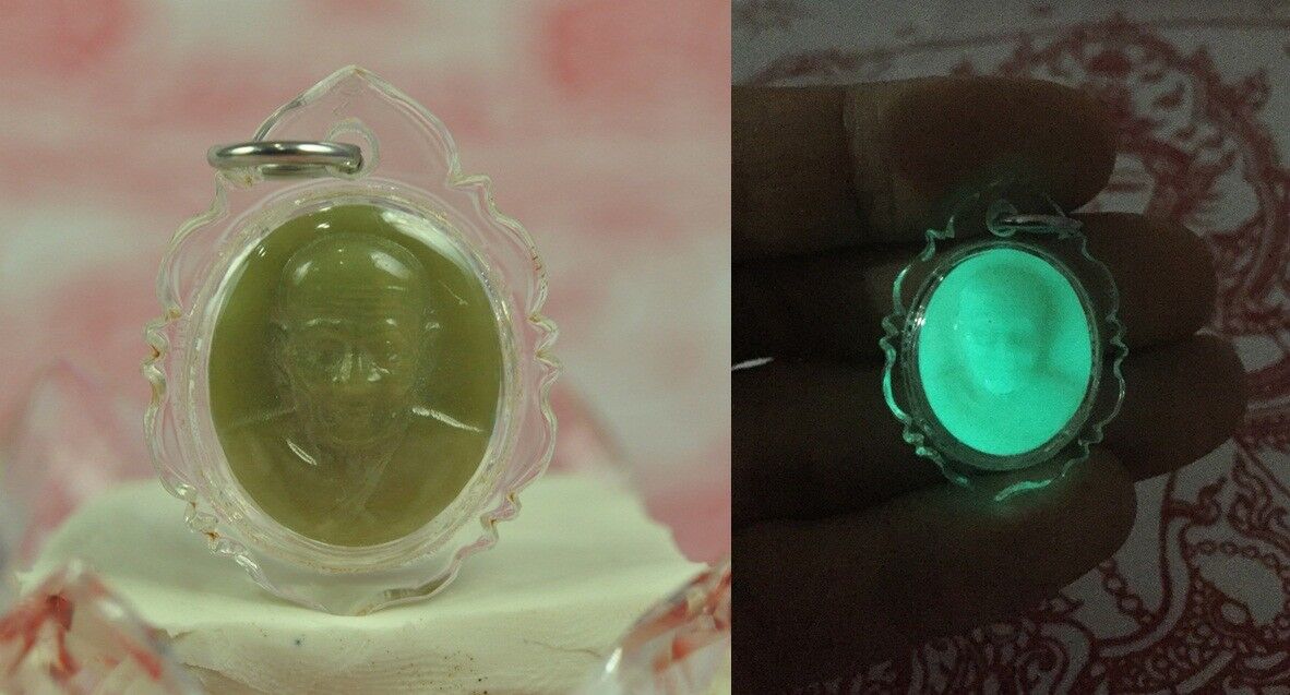 Phra LP Thuad Tuad Glow in Dark Thai Amulet Buddha Fluorescent Jade Relics Carve