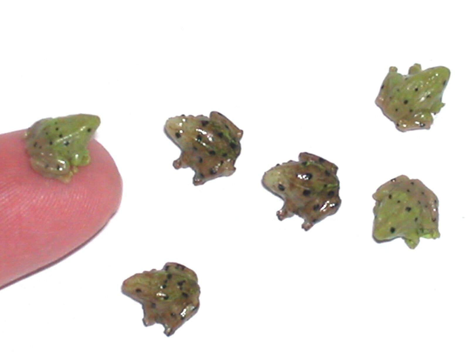1 miniature dollhouse ity bity Tiny baby Frog loose locket animal nail art mini*