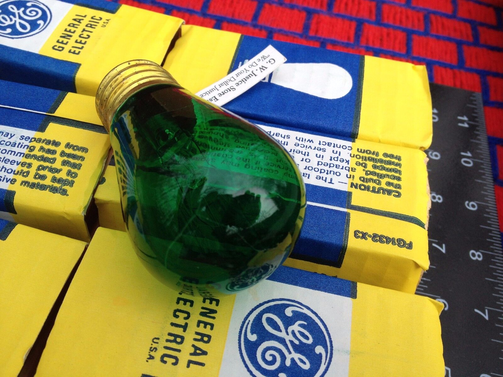 BOXof one vintage GE round logo MADE in USA 11w old S14 SIGN BULB GREEN 11S14 G