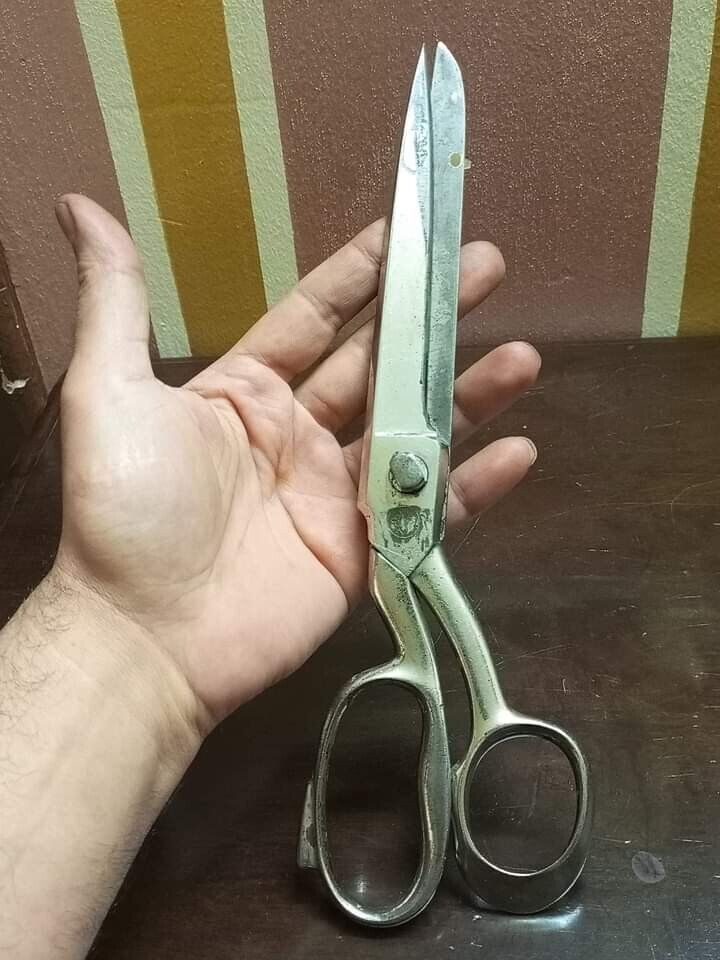 Vintage antique Brazilian scissors are still sharp scissors Shears mundial