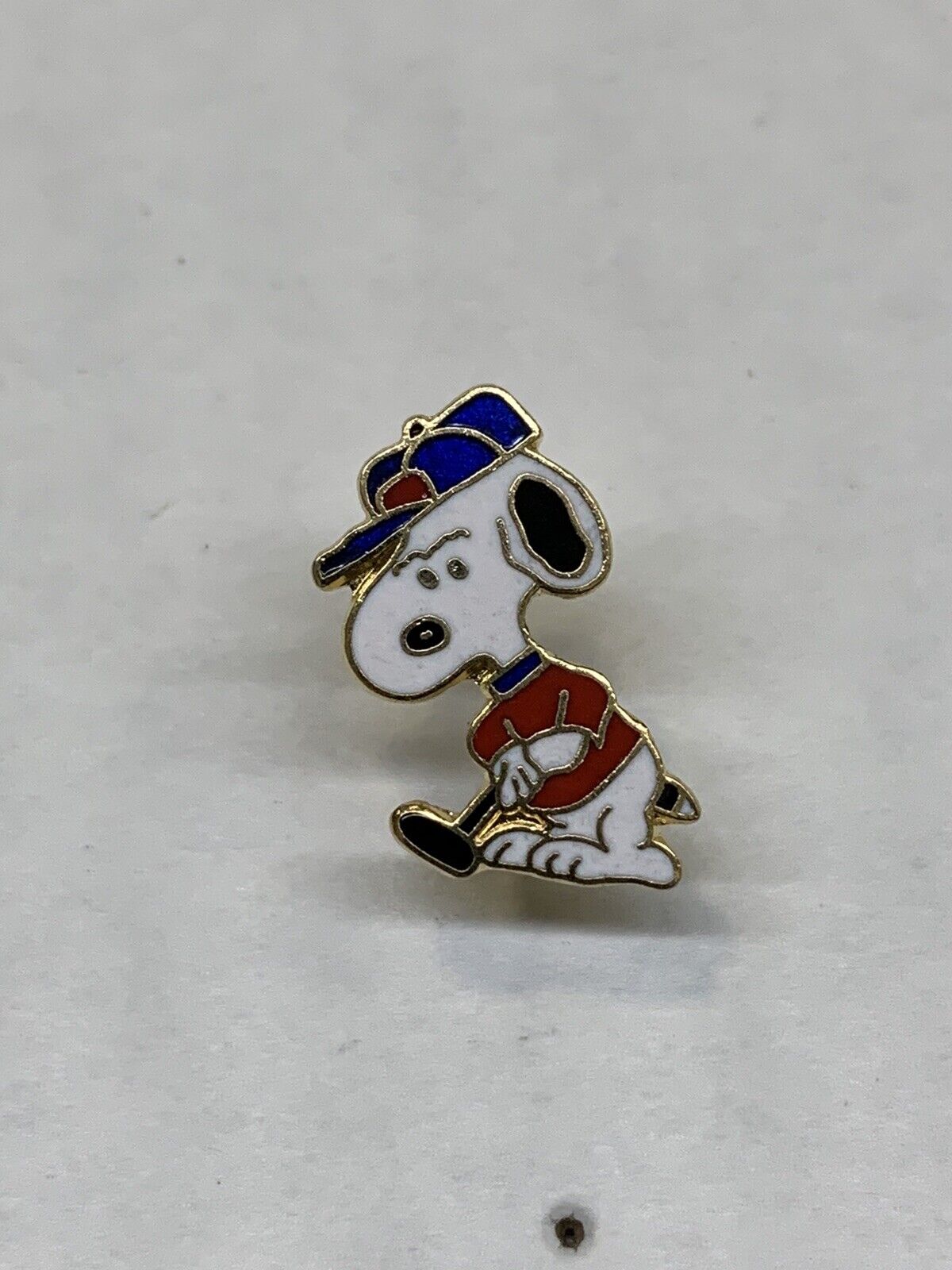 Vintage Aviva Snoopy Golfing Lapel Pin
