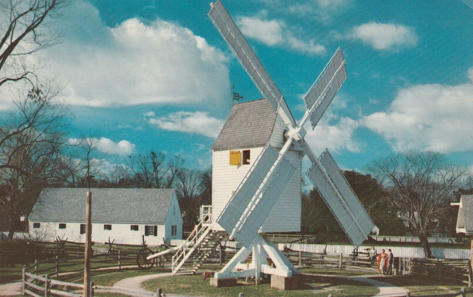 Vintage Postcard Williamsburg Virginia Robertson's Windmill Unposted Photograph
