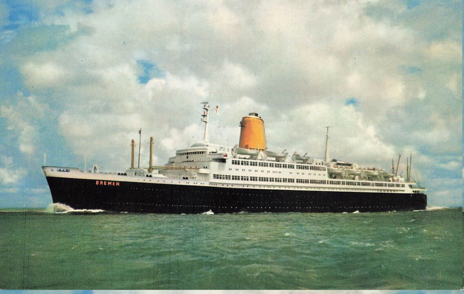 Vierschrauben- T.S. Passenger Ship Bremen Norddeutschen German Postcard