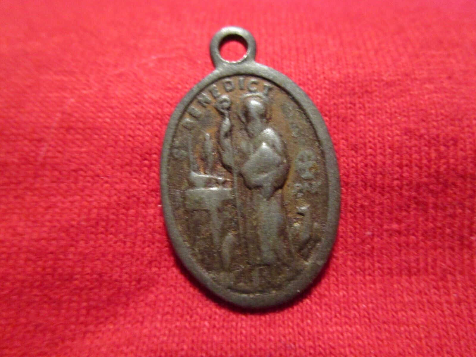 Vintage St Benedict Medal Silvertone w/ Patina 1\