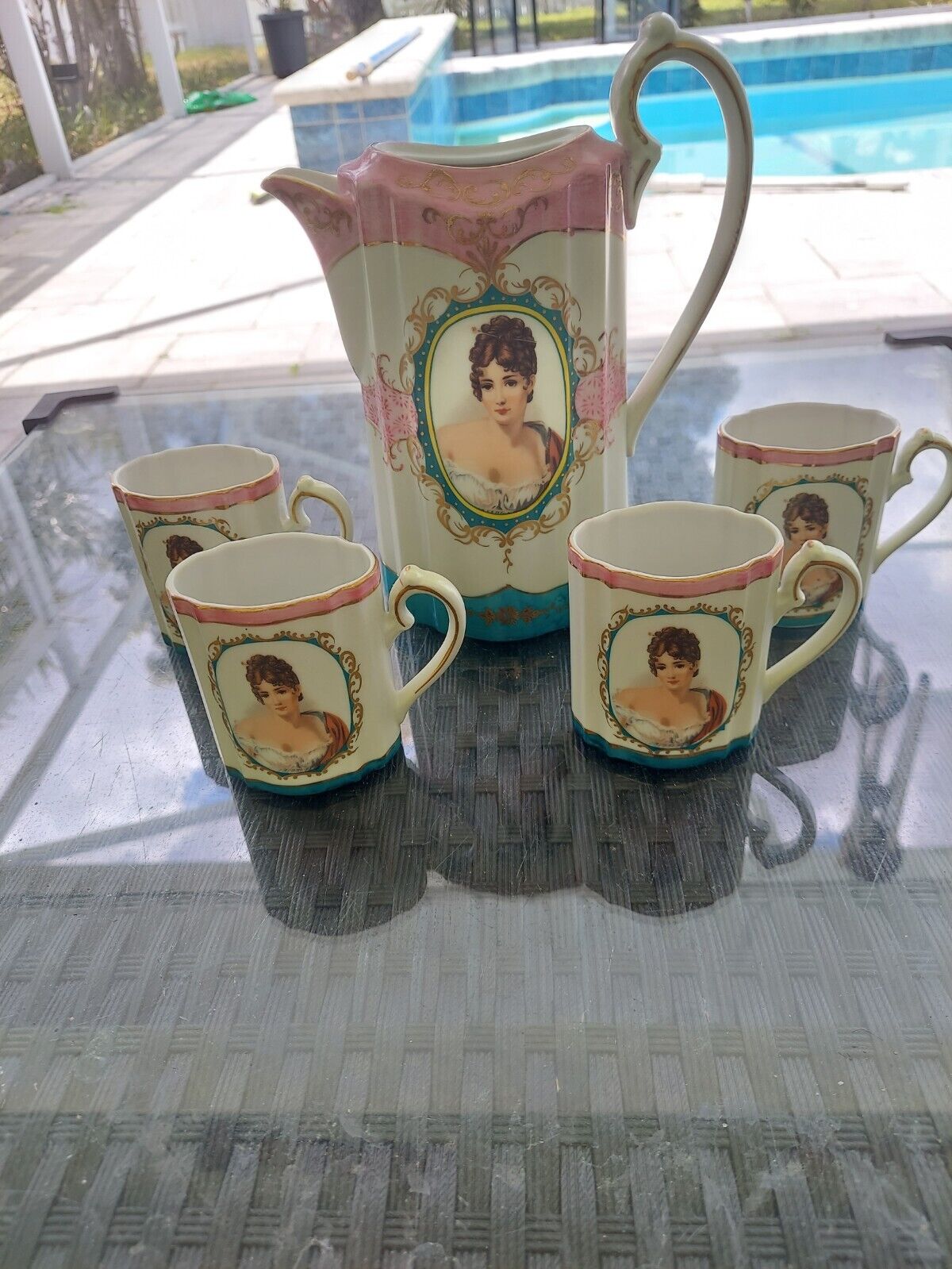 Royal Vienna Antique Chocolate Pot and 4 cups- missing top of pot