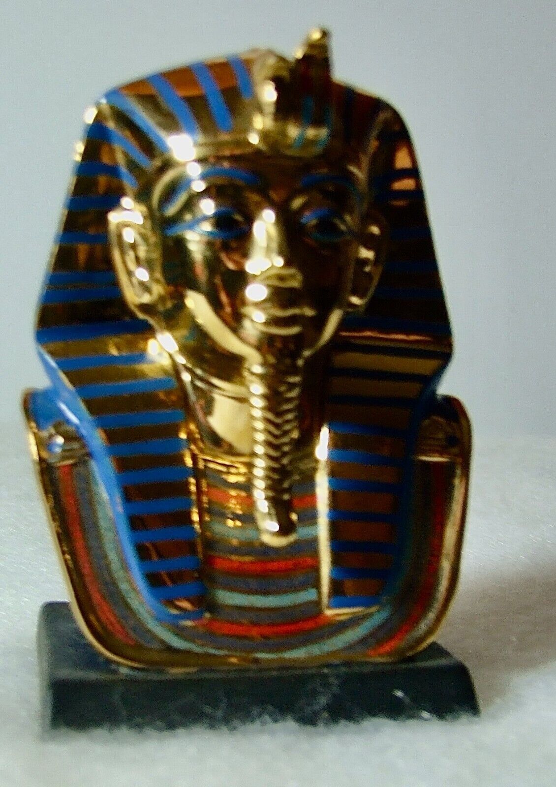 The Franklin Mint Vintage  King Tut Porcelain/24 Kt Gold  Funerary Mask 1989