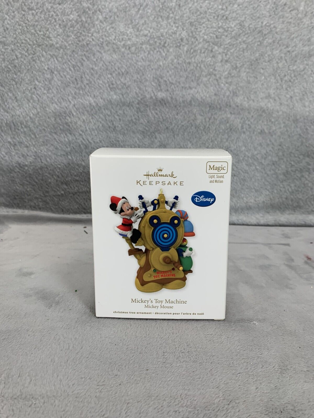 2012 Hallmark MICKEY'S TOY MACHINE Disney Mickey Mouse Magic Ornament 