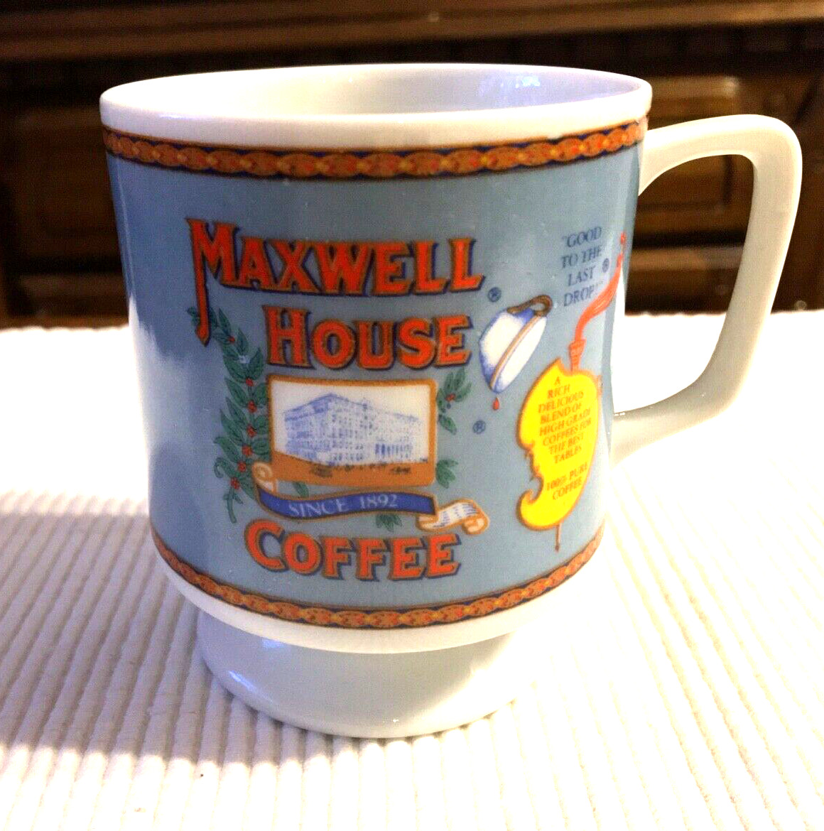 ONE  Vintage MAXWELL HOUSE Porcelain Coffee Cup Footed Mug-General Foods Corp