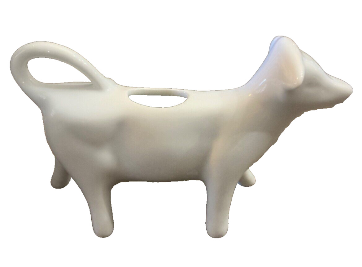 Vintage Porcelain Ceramic White Cow/Bull Creamer Made In Japan