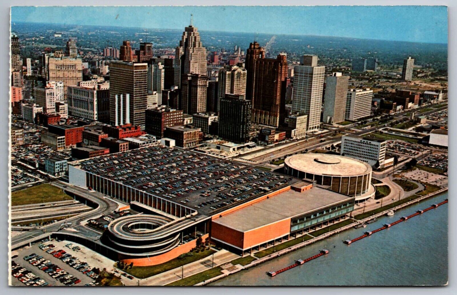 Postcard Aerial View Detroit\'s Civic Center & Skyline  Michigan  G 10