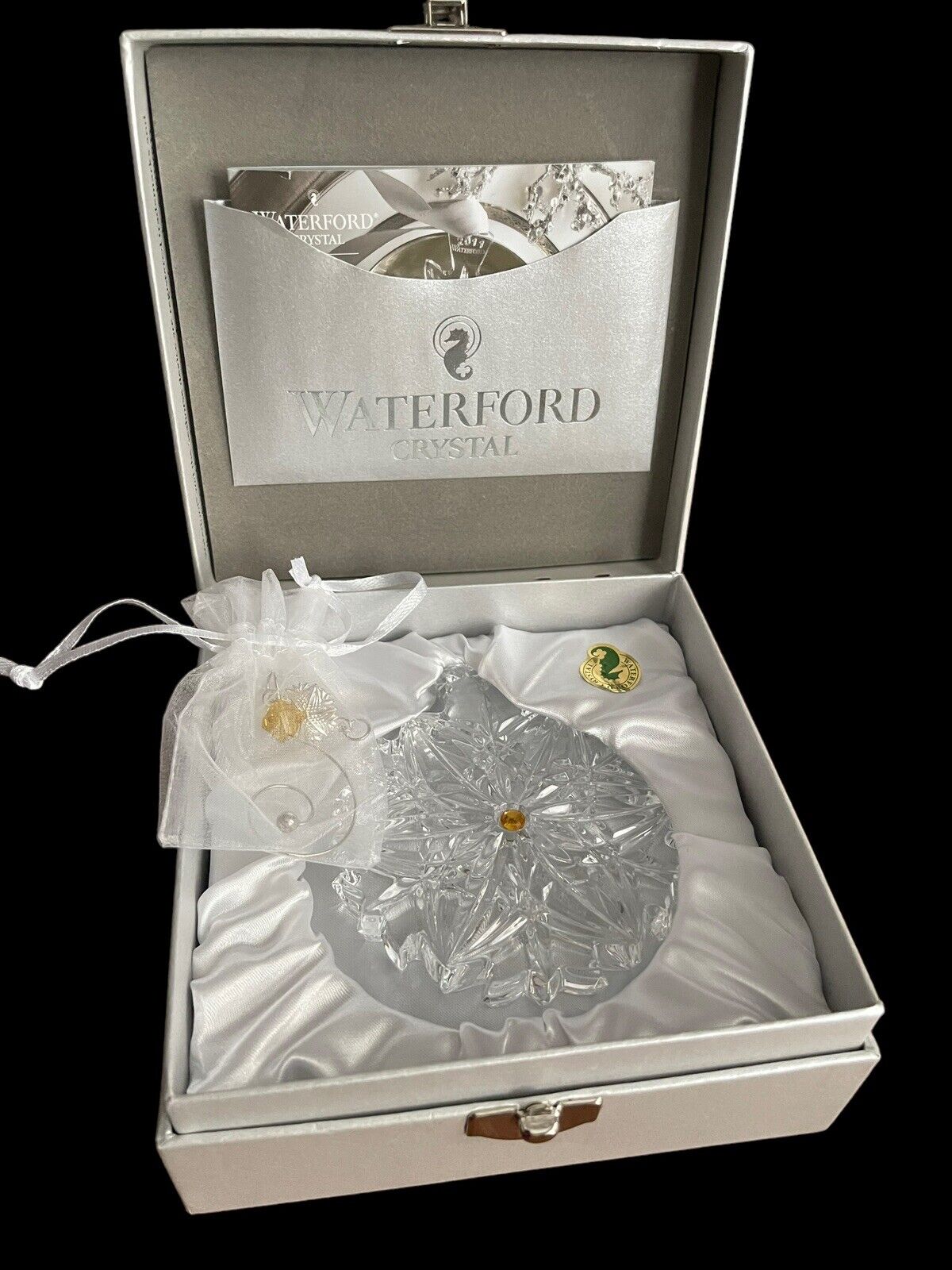 NIB Waterford Crystal Snowflake Wishes 2014 Peace Ornament W/ Enhancer 154682