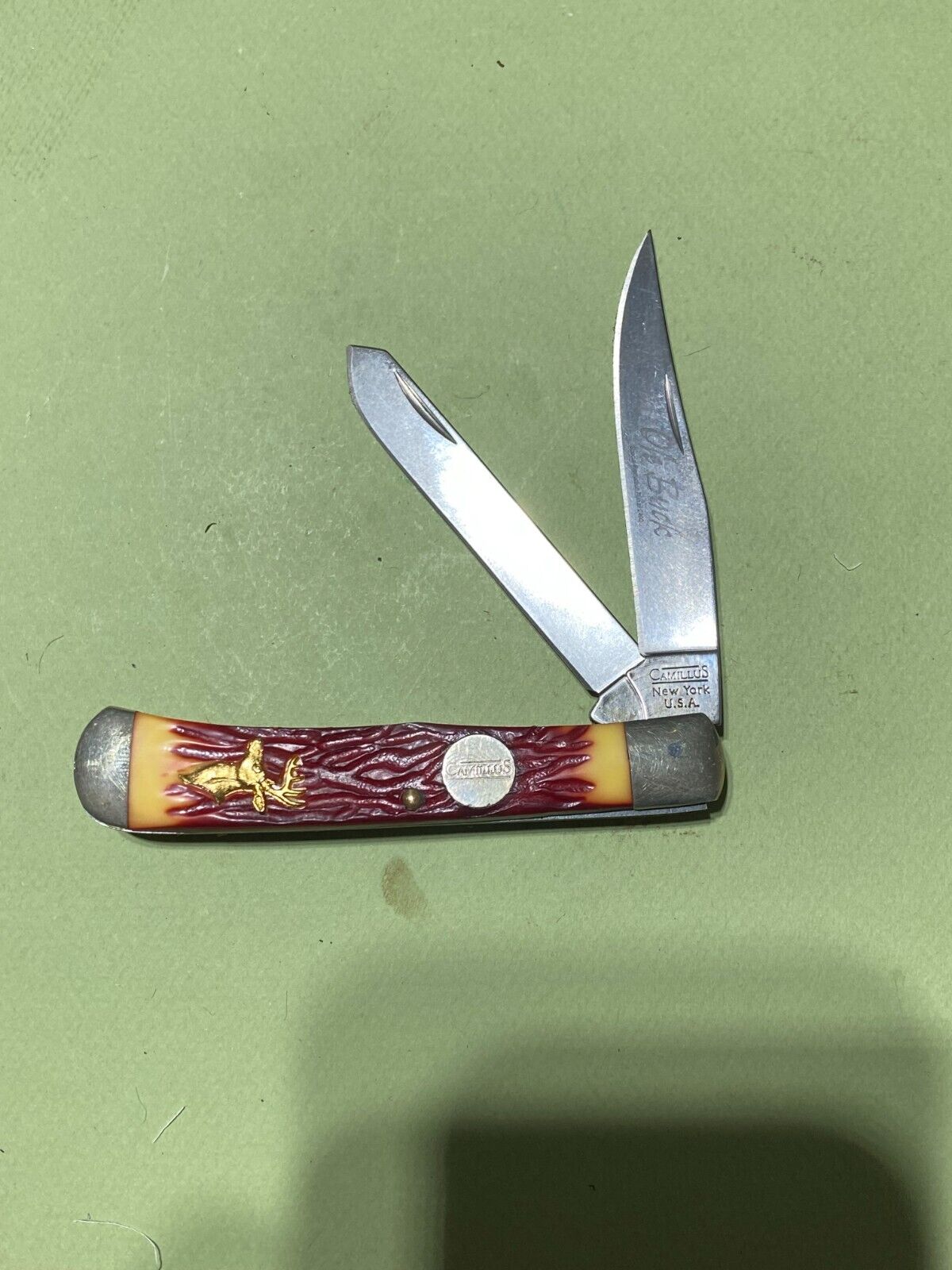 Camillus Two Blade Ole Buck Bone Trapper Folding Knife New York USA Mint Color