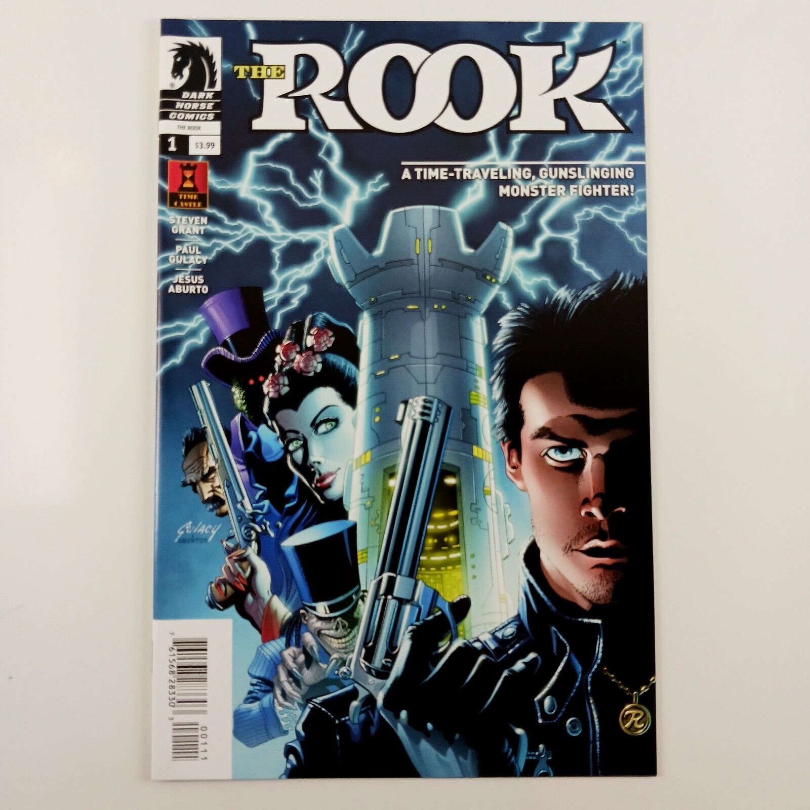 The Rook #1 - Dark Horse Comics - 2015 - No Future, Save Yourself