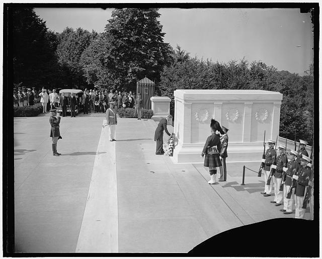 King George VI of Great Britain laying wreath on Tomb of Unknown Soldier,VA
