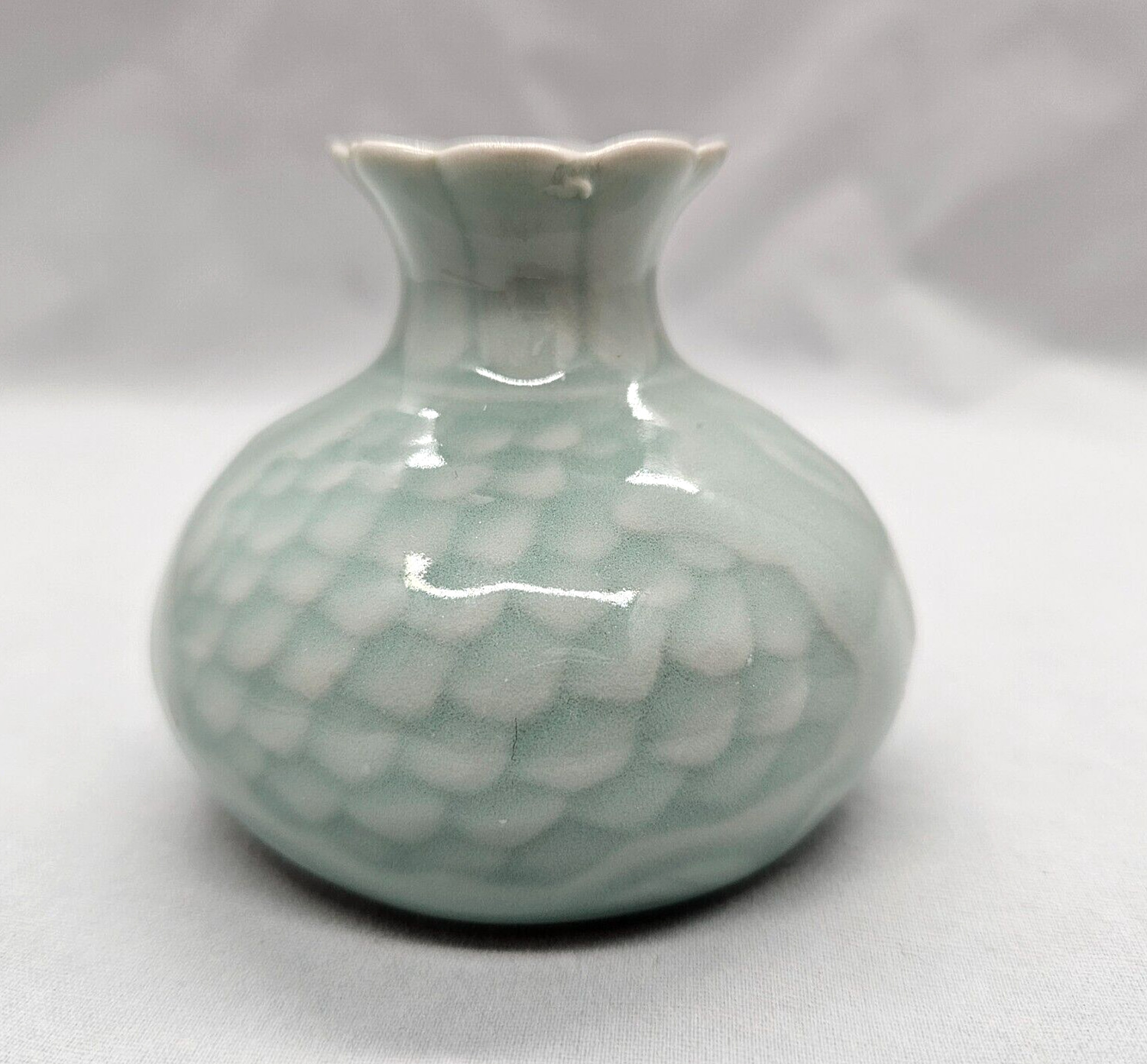 Vintage Chinese Celadon Green Small Bud Vase Koi Fish Scale Flower Brush Pot