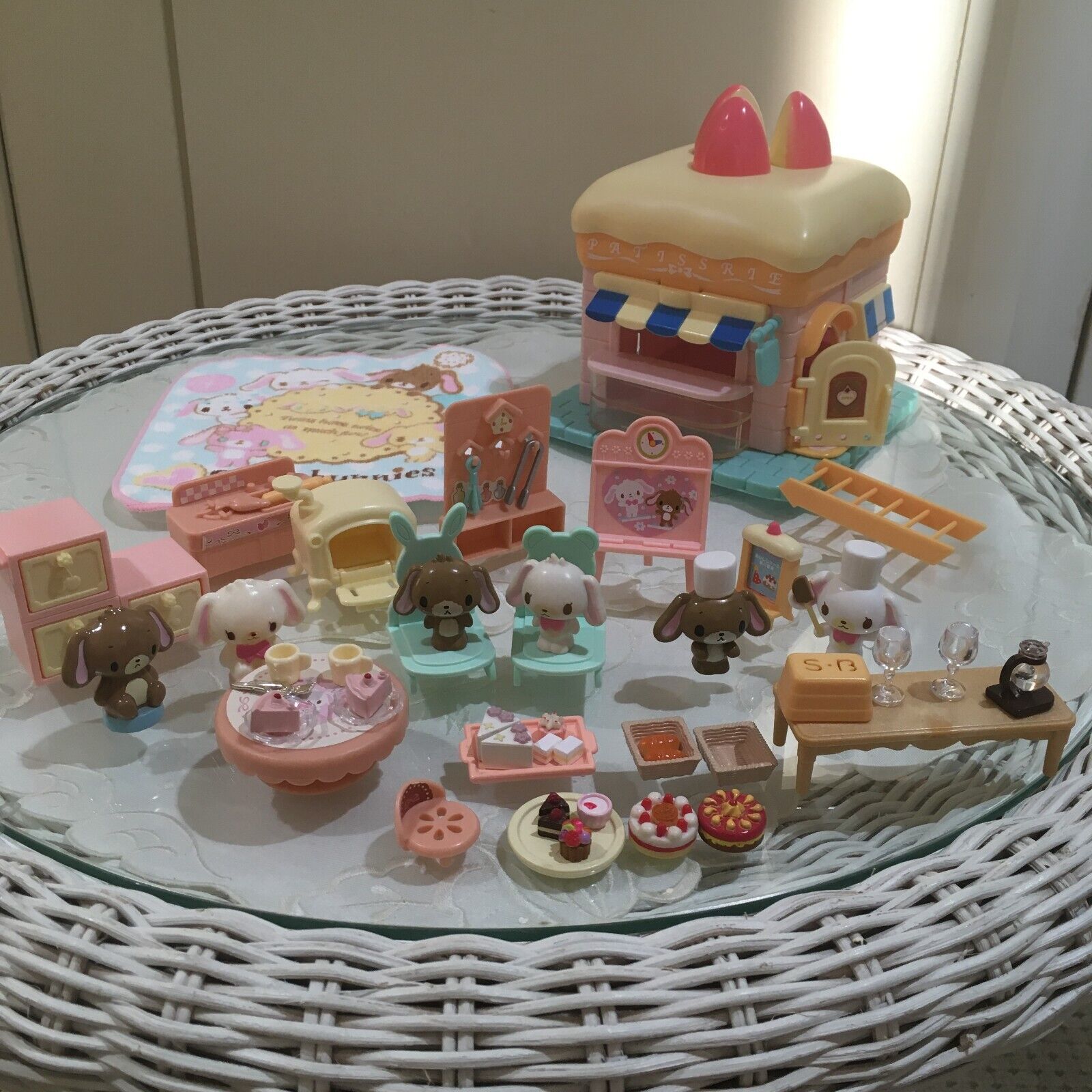 Sanrio Sugar Bunnies Dollhouse Cake Shop Vintage Rare cute