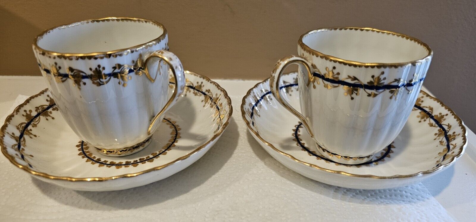 2 Antique 18th c. Georgian Royal Crown Derby Porcelain Tea Coffee Cups & Saucers