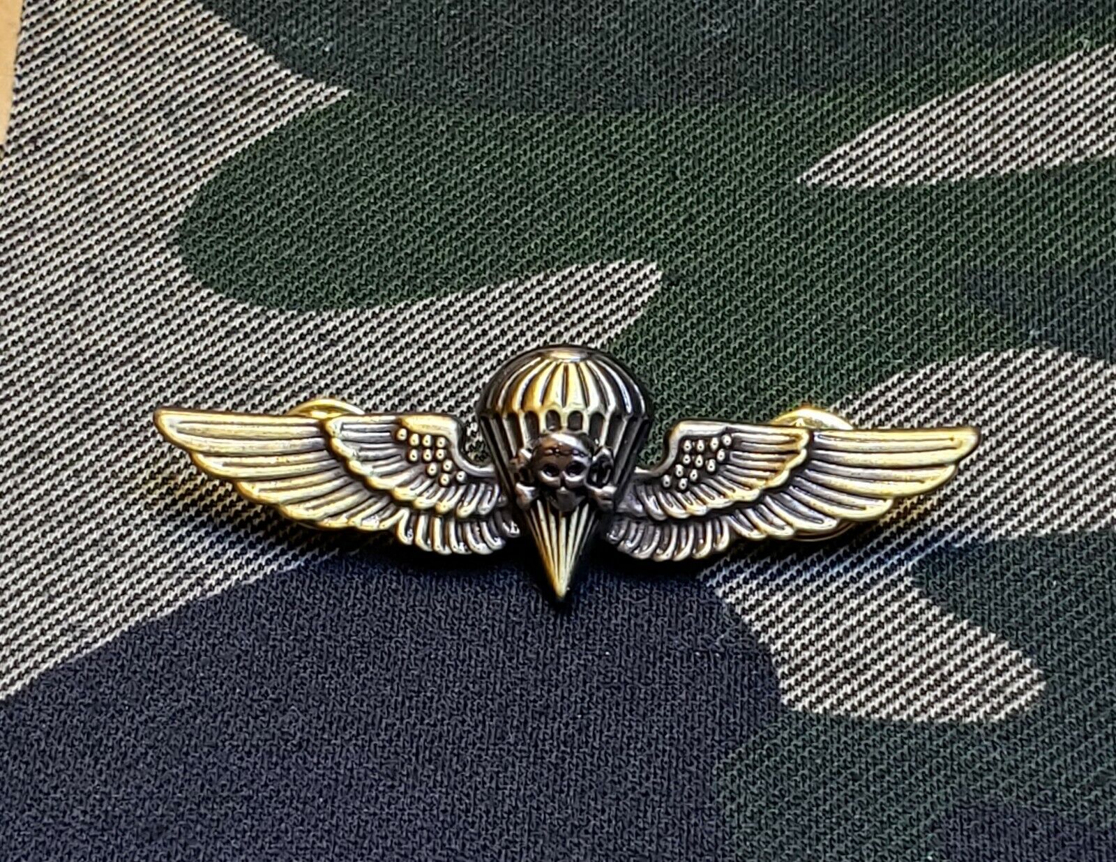 SKULL Marine Marines USMC Jump Wings Hat pin Death From the Above Badge