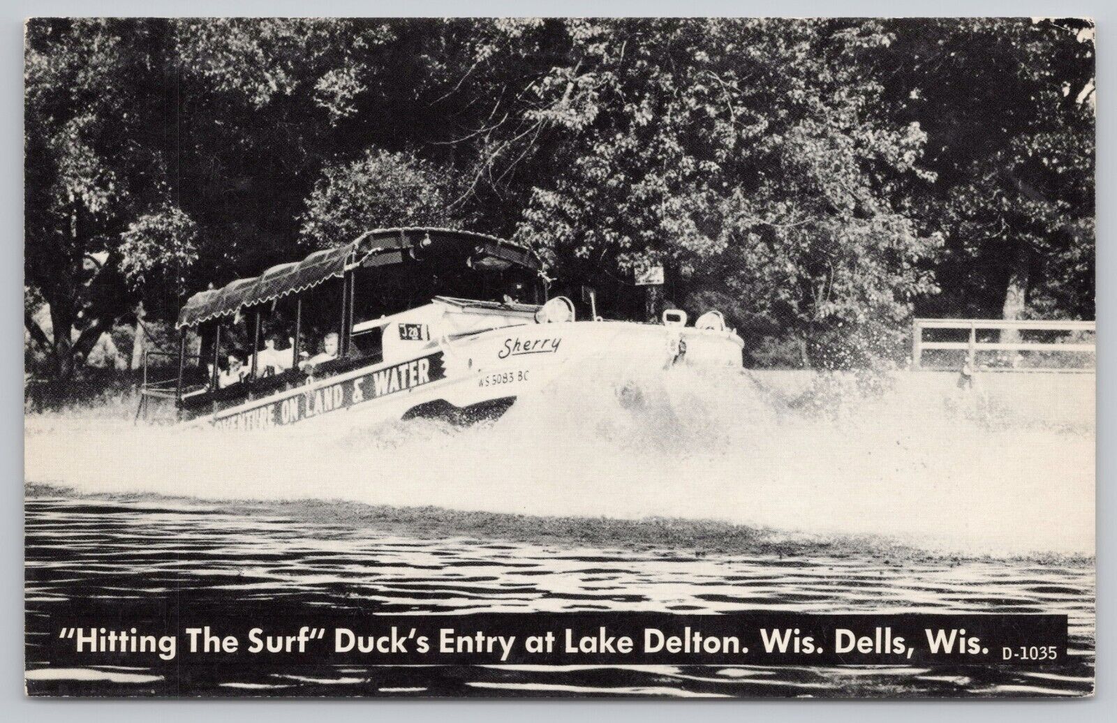 Postcard - Duck\'s Entry at Lake Delton, Wisconsin Dells - RPPC??