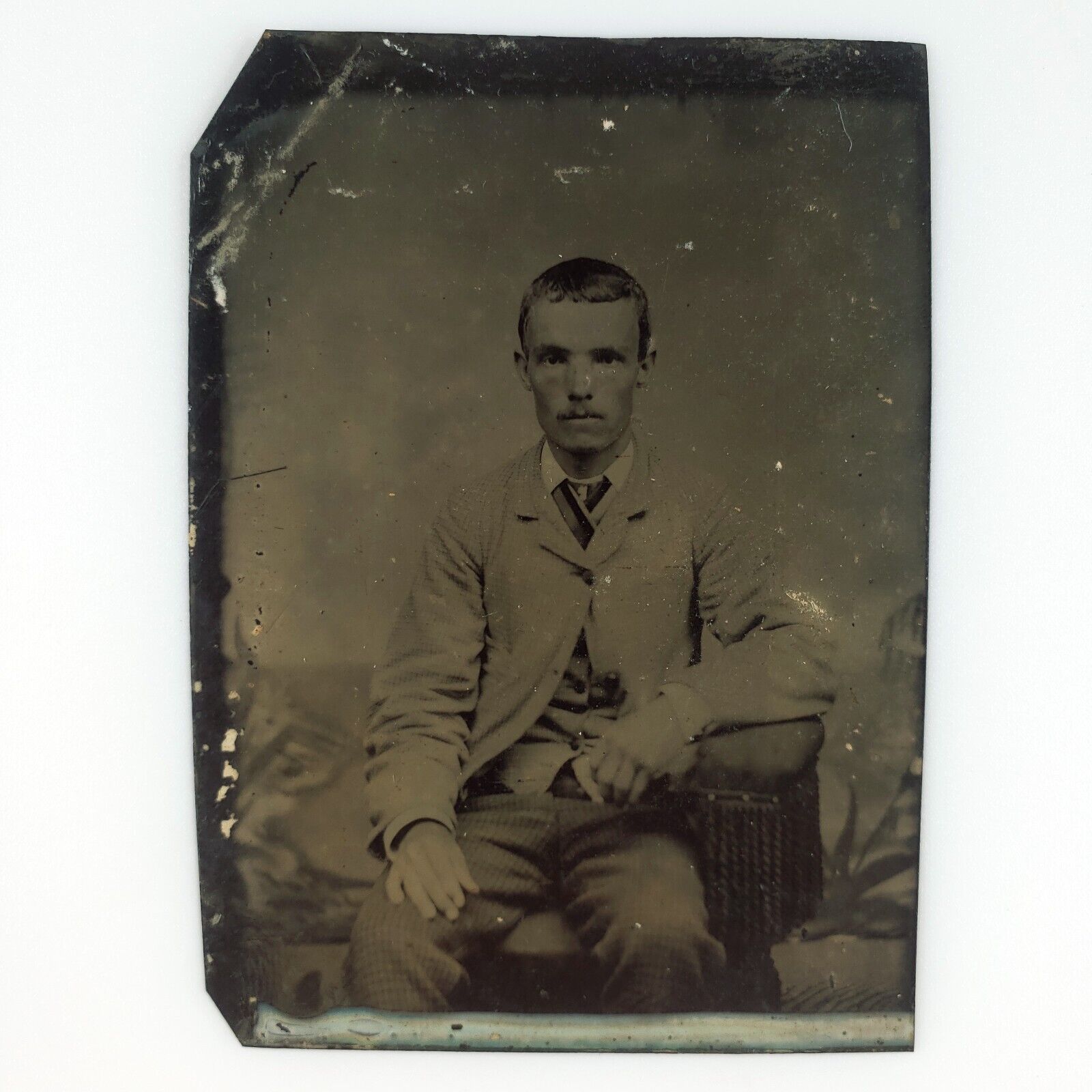 Young Seated Handsome Man Tintype c1870 Antique 1/6 Plate Portrait Photo C2391