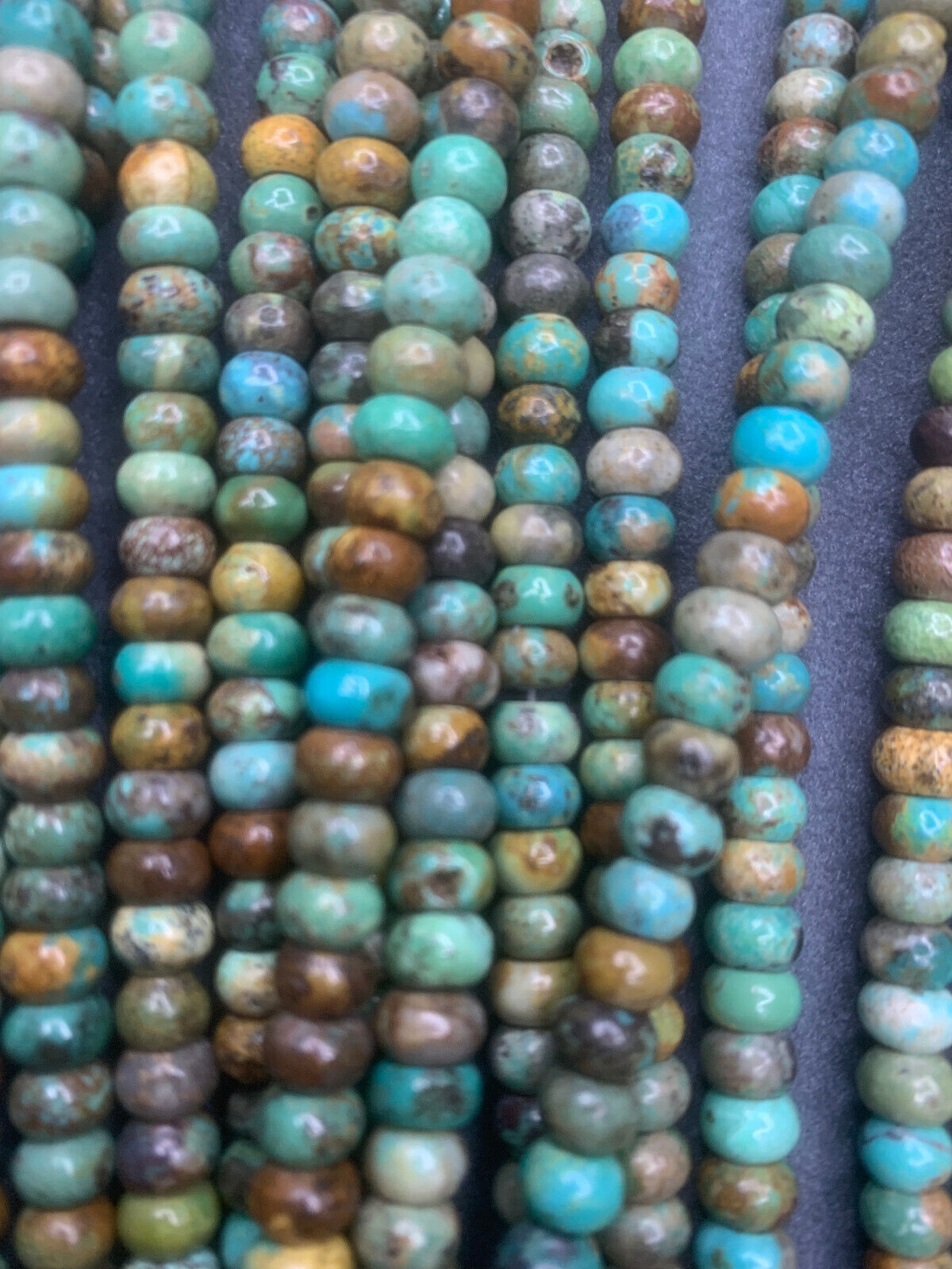 400 Pcs Excellent Rare Tibetan Natural Turquoise 6x4mm Disc Beads