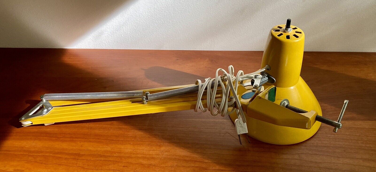MCM Vintage Mid Century Modern Wasomark Yellow Drafting Lamp Desk Light Tested