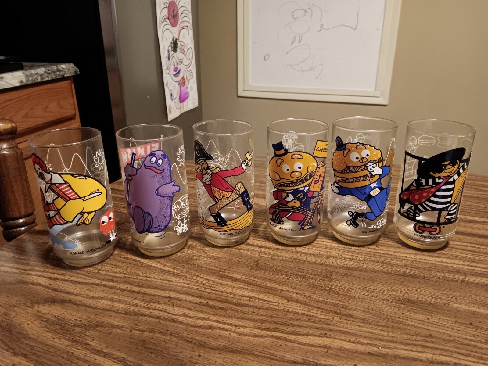 VINTAGE SET OF 6 1977 MCDONALDS COLLECTOR SERIES GLASSES COLLECTIBLE #2