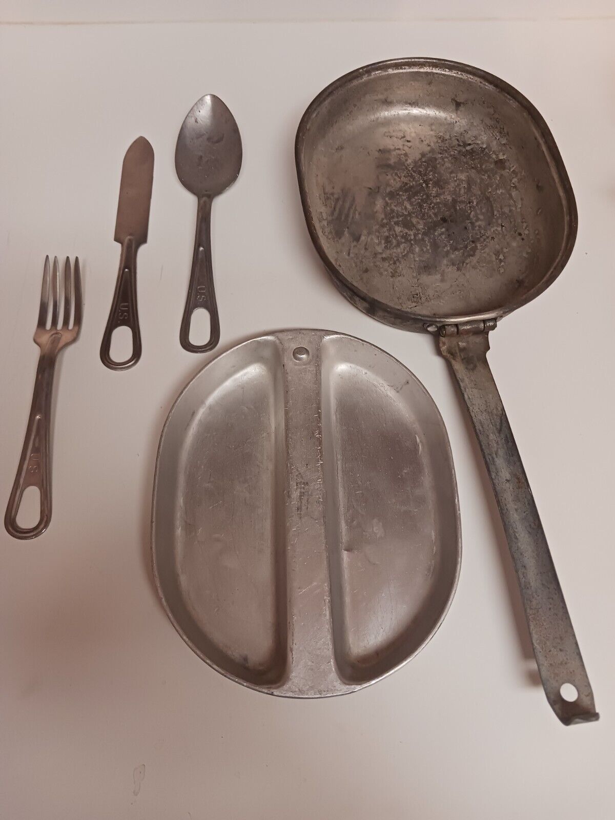 Original WW2 1943 Mess Kit w. utensils Knife Fork Spoon