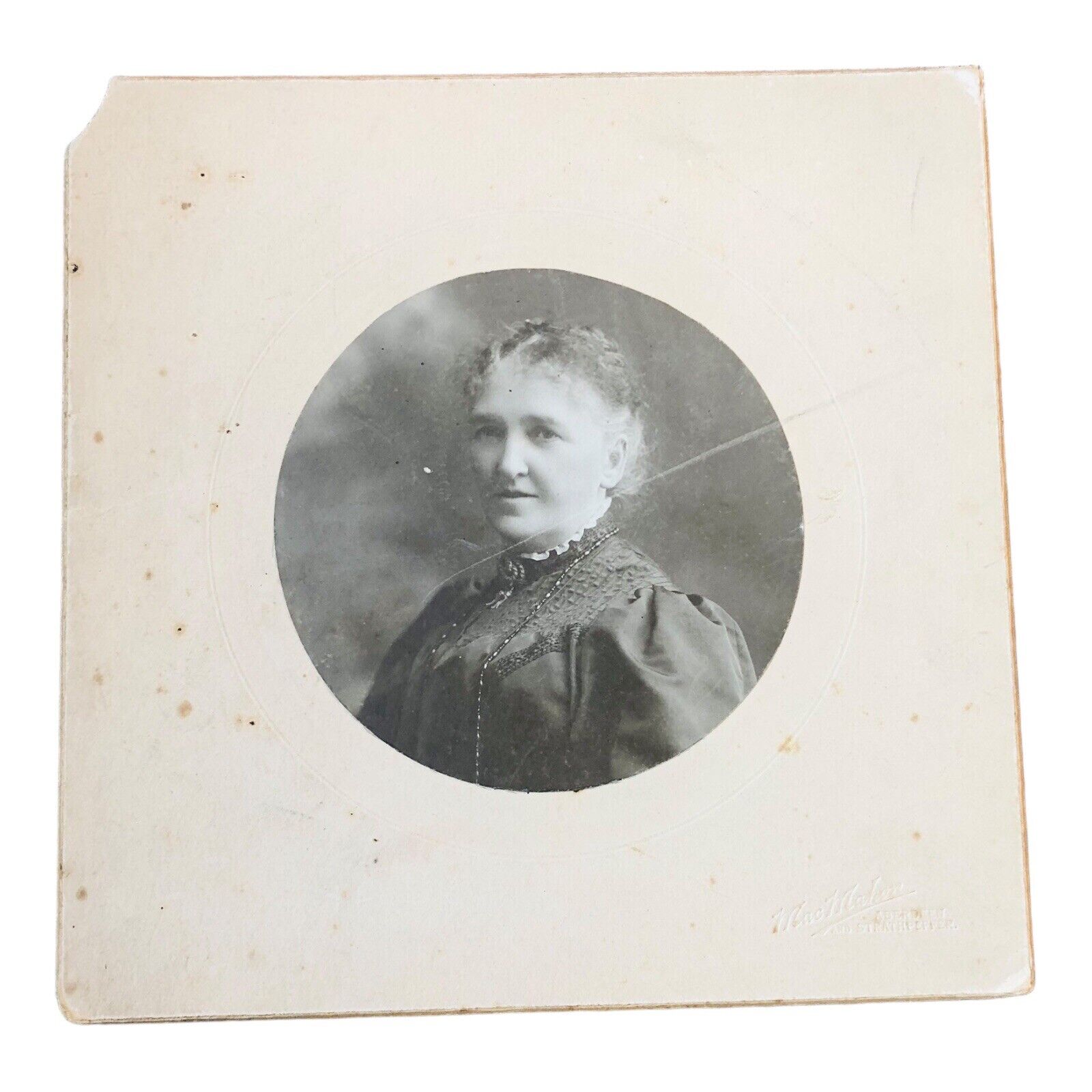 ATQ Cabinet Card Photo Victorian Lady Older Woman Portrait￼ Circle Haunted