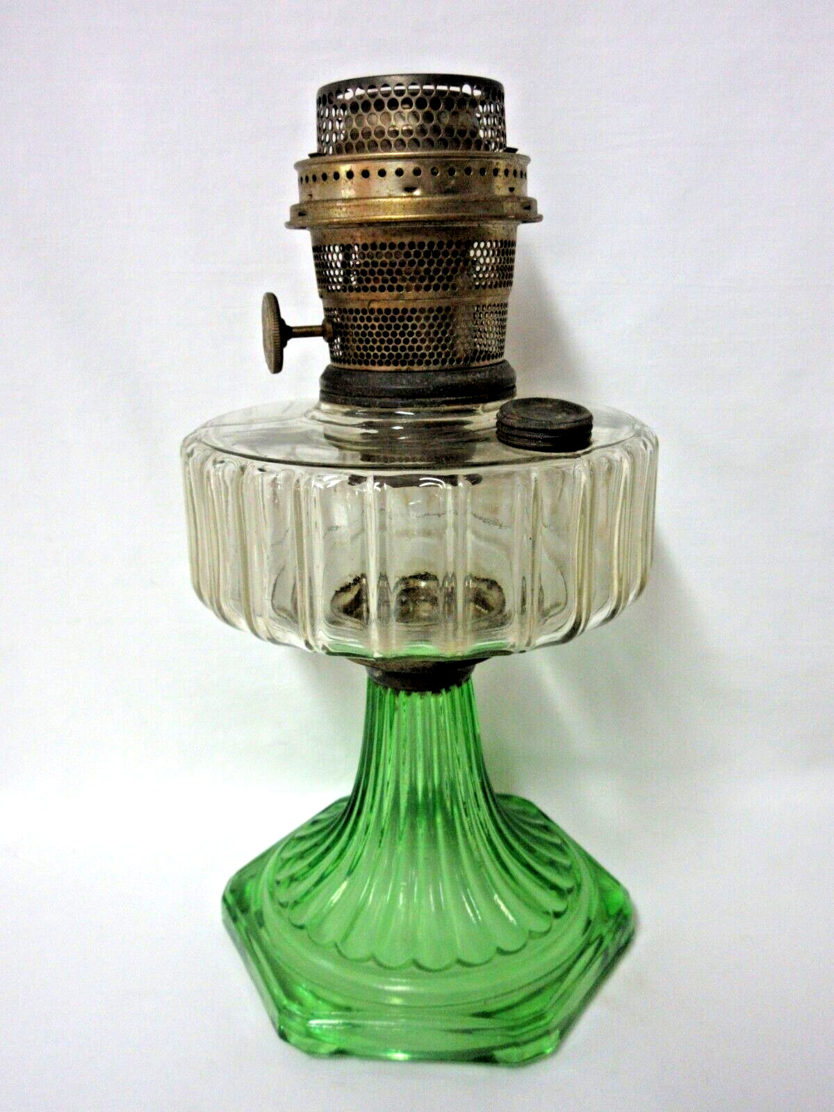 ALADDIN MODEL B CLEAR W/GREEN BASE CORINTHIAN OIL LAMP