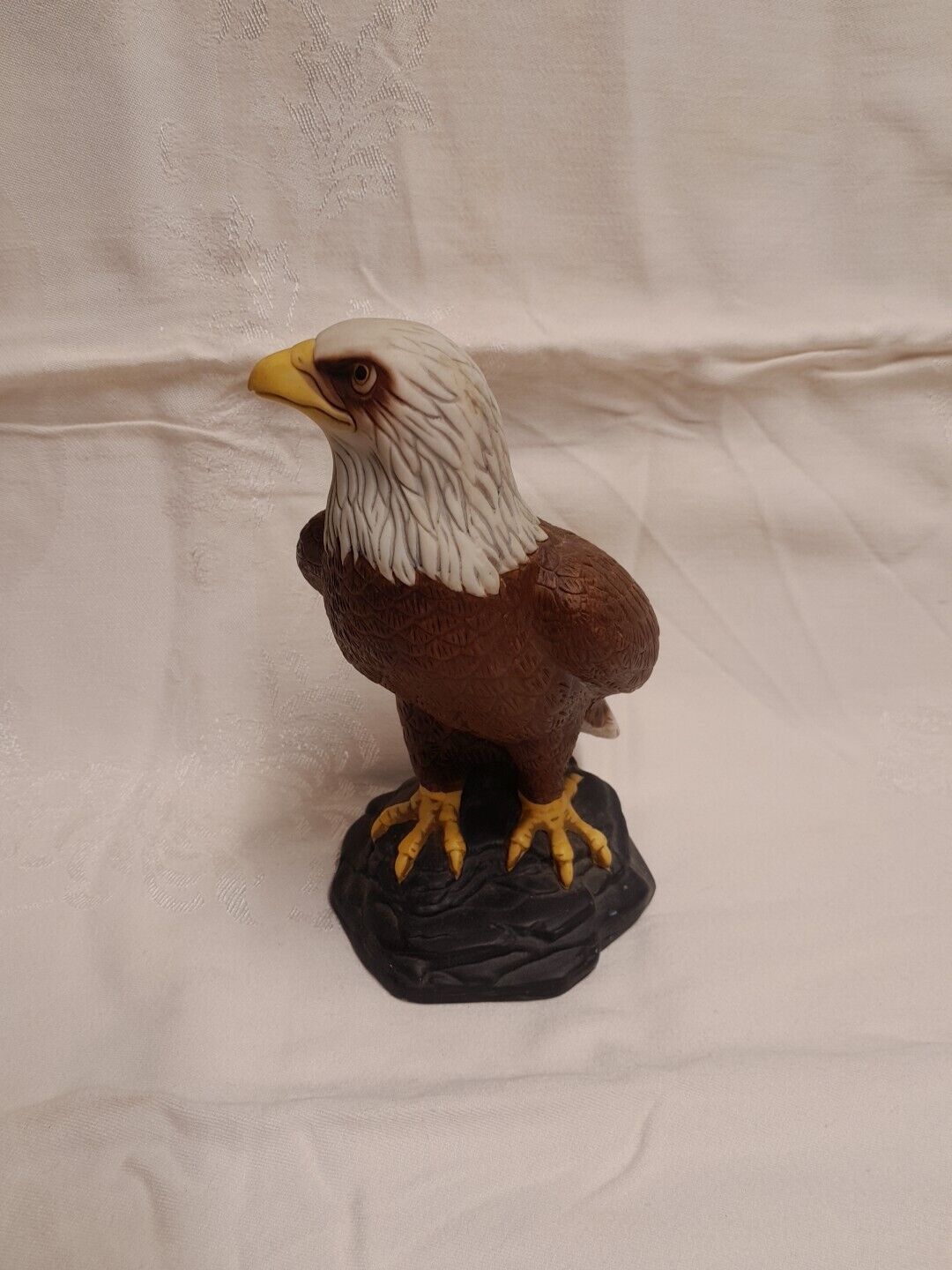 Avon Bald Eagle Porcelain Statue Pride of America 1982 