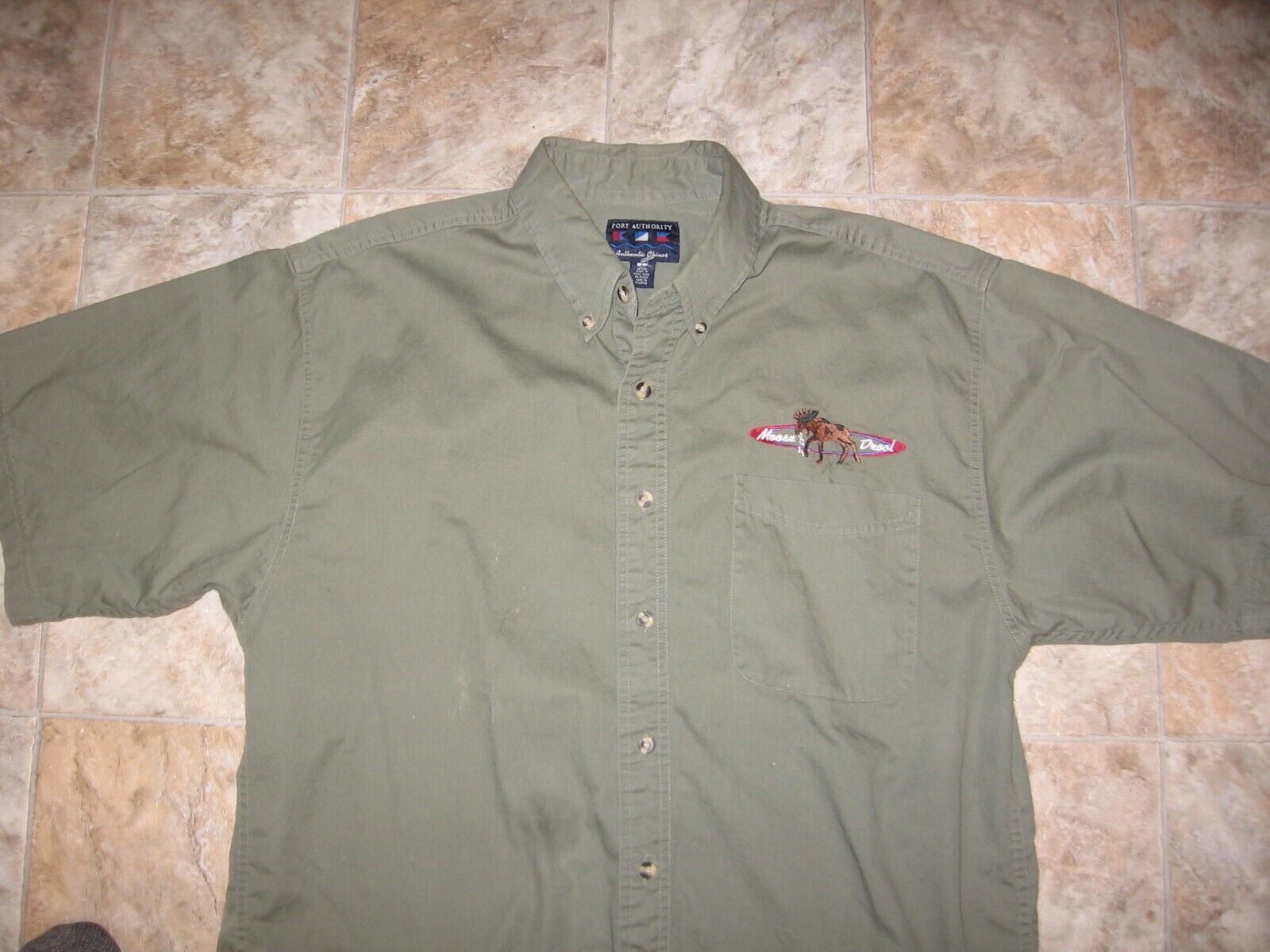 MOOSE DROOL BEER SALESMAN GREEN SHORT SLEEVE BUTTON DOWN EMBROIDERED SHIRT