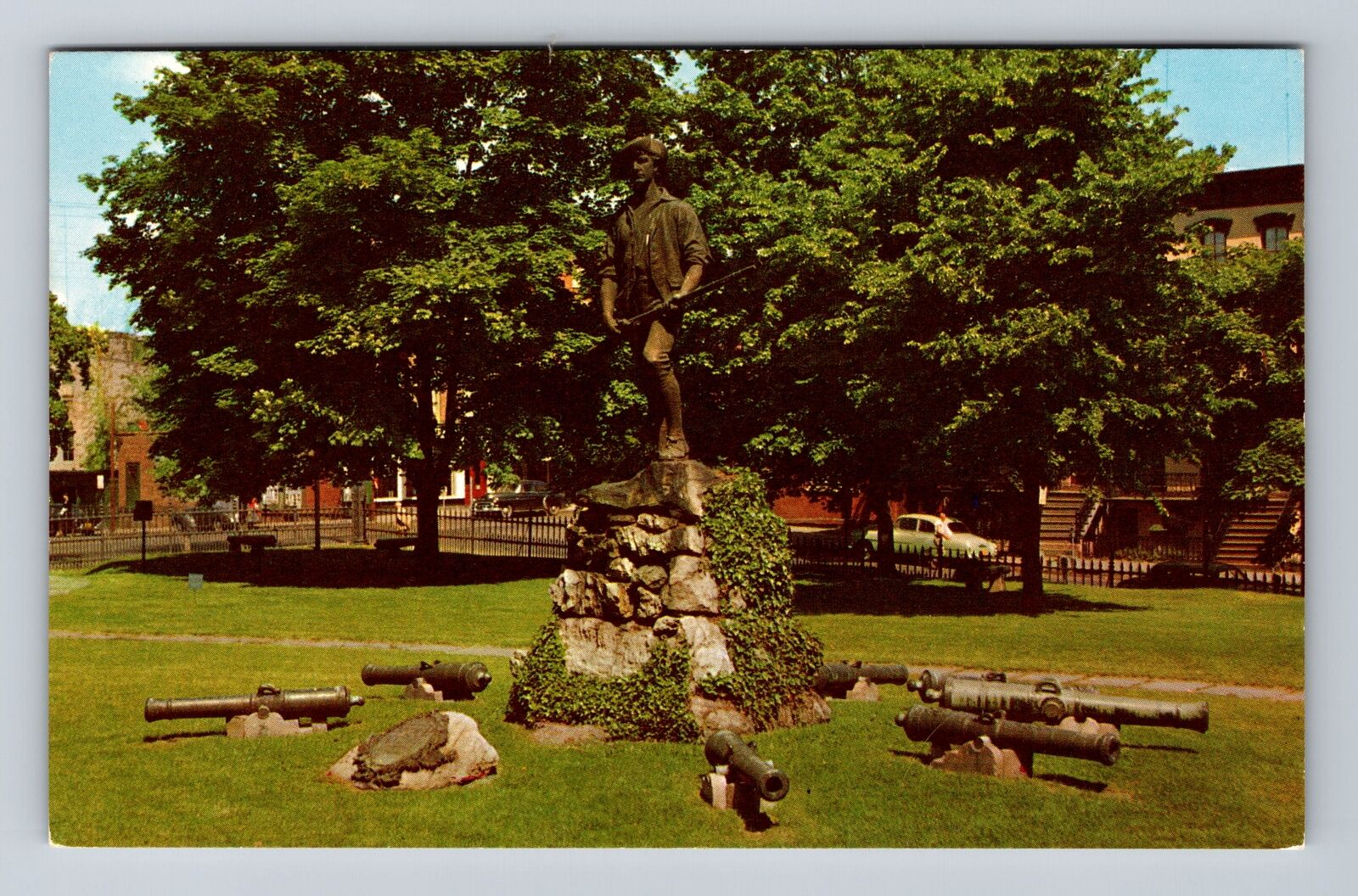 Newburgh NY-New York, Bronze Statue Minute Man of American Rev Vintage Postcard