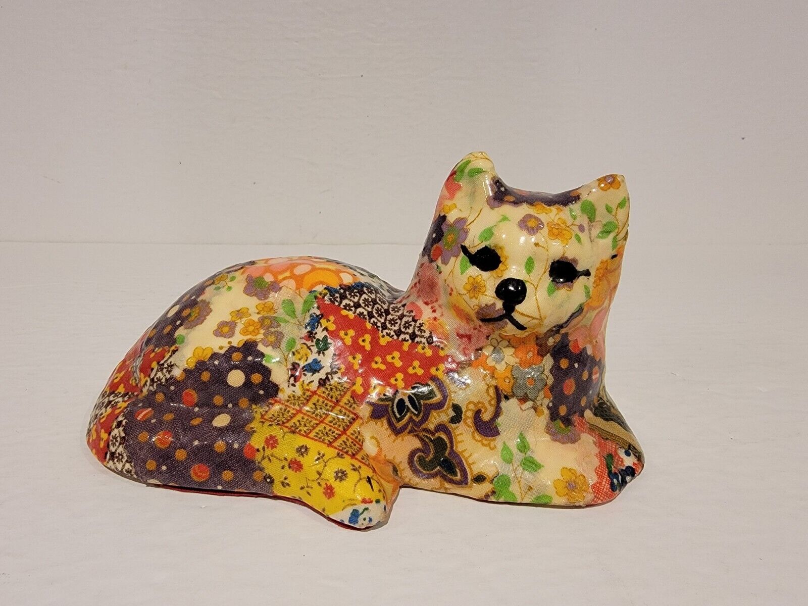 Kitten Kitty Cat Figurine Multi Color Patchwork Clay Pottery Ceramic Seated EUC