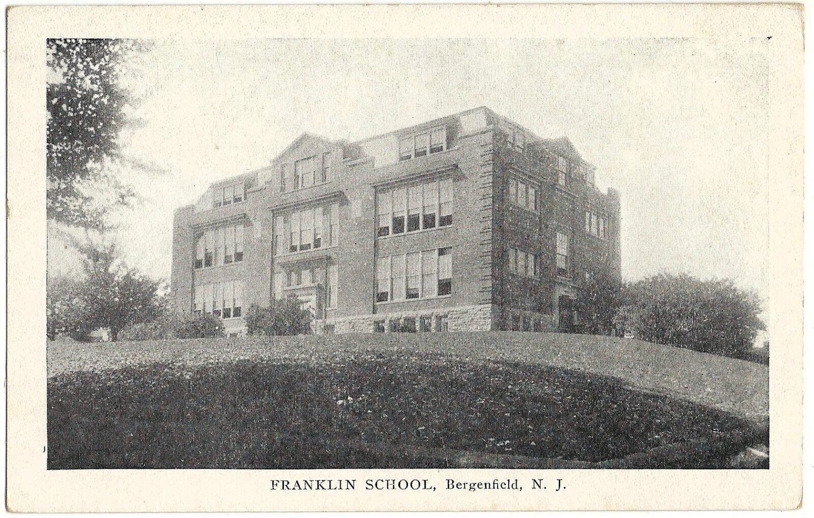 Old Postcard - Franklin School - Bergenfield NJ