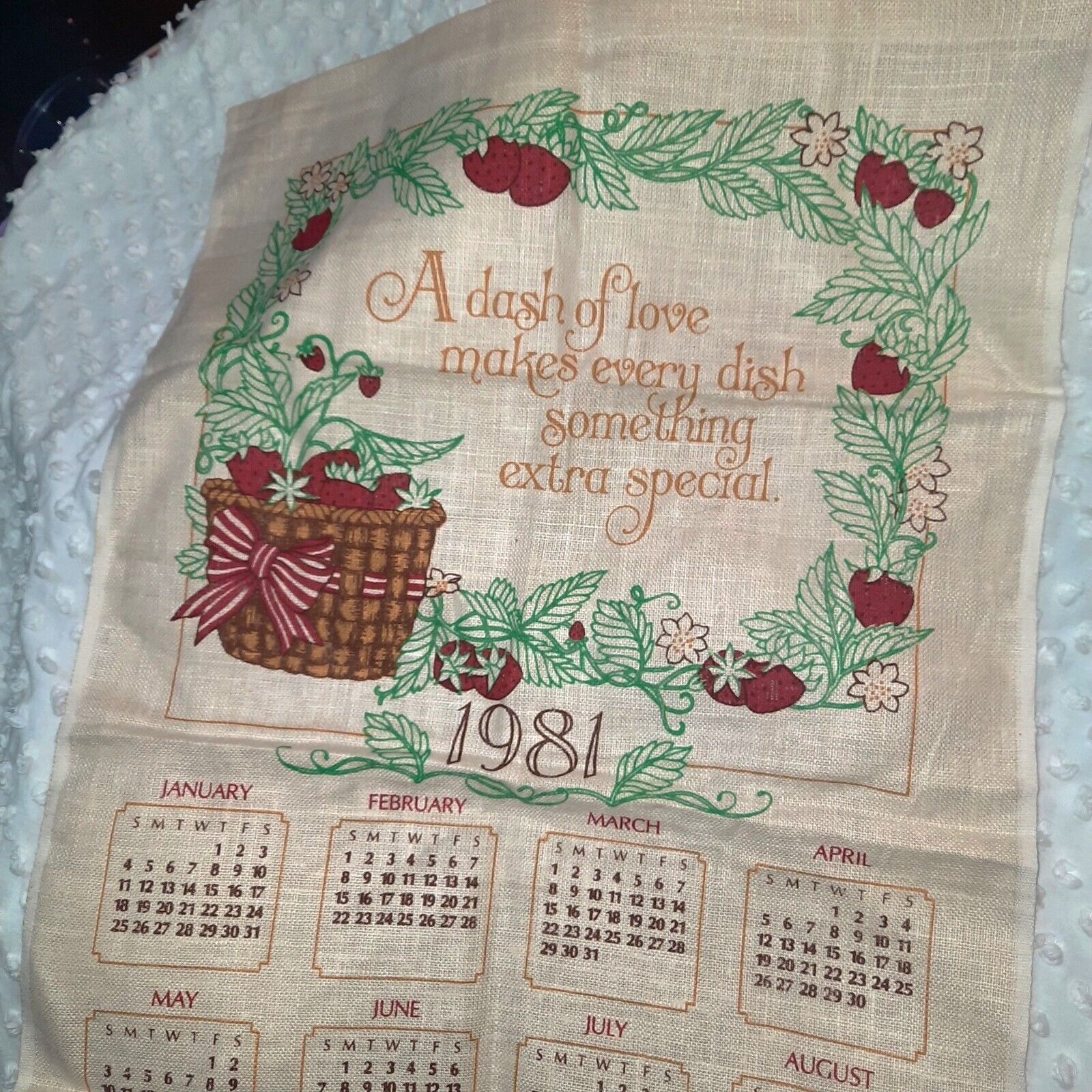 Vintage strawberries linen towel calendar 1981 retro crisp