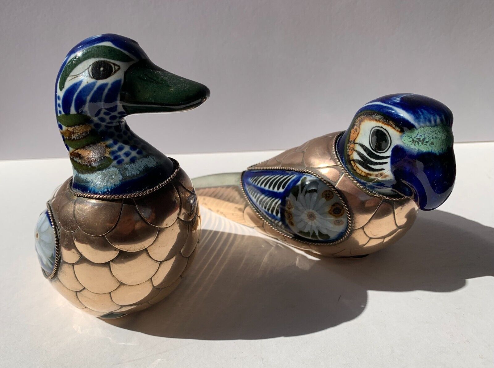 Vntage Tonala Mexico Porcelain & Brass & Copper Birds Figurine