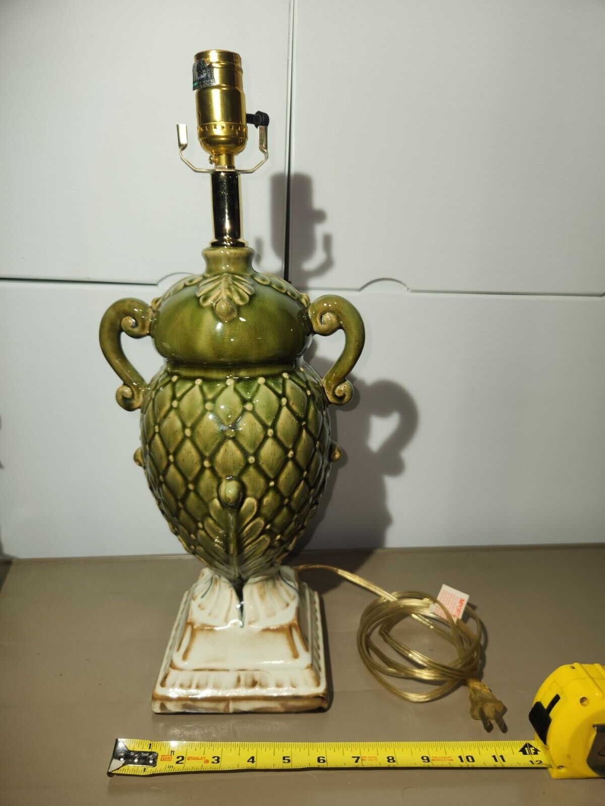Vintage Italian Majolica Ceramic Pineapple Lamp 2005