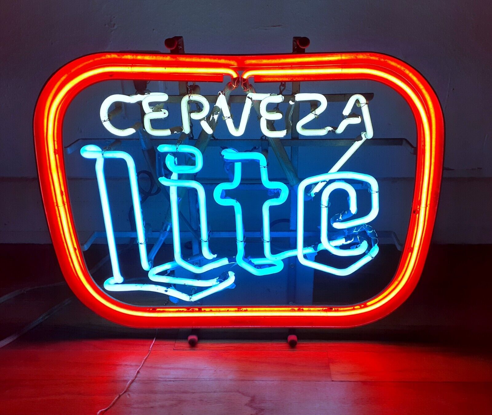 RARE VINTAGE Miller LITE Neon Beer Sign Soap Creek Saloon Cerveza Franceformer