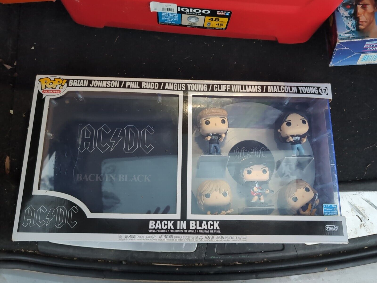 AC/DC Deluxe Album Back In Black #17 Walmart Exclusive Funko Pop CASE BROKEN