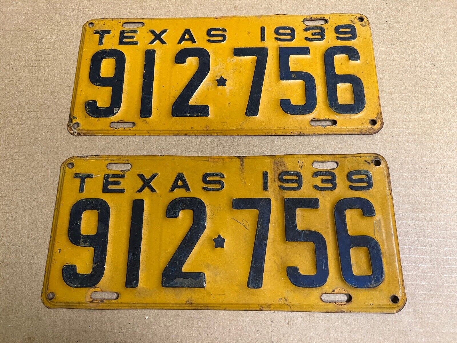 VINTAGE 1939 TEXAS LICENSE PLATE SET 912 756 UNRESTORED IN GREAT CONDITION