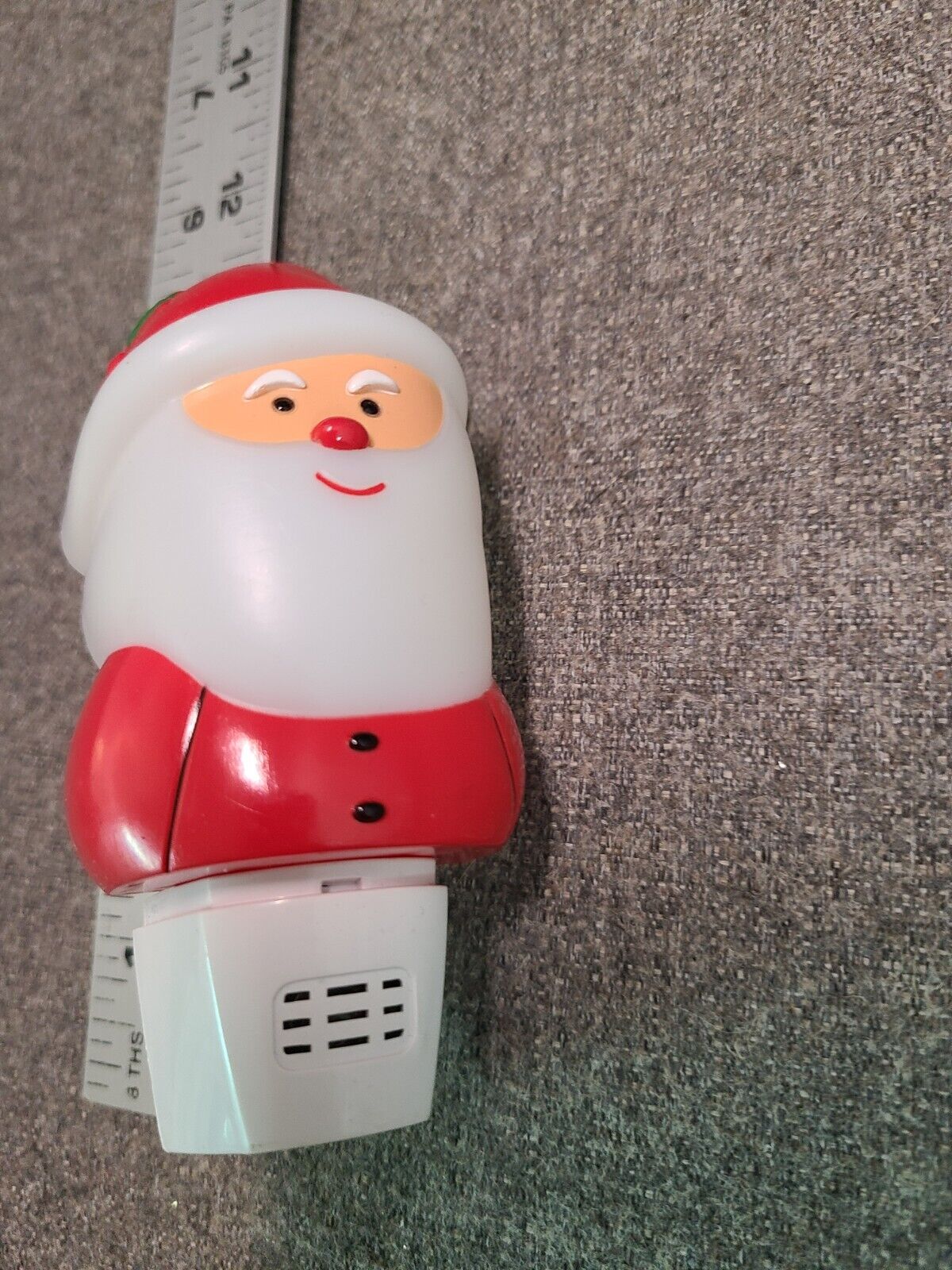 Vintage Christmas Nightlight Decorative Plug-in Santa Claus Works Auto on/off 