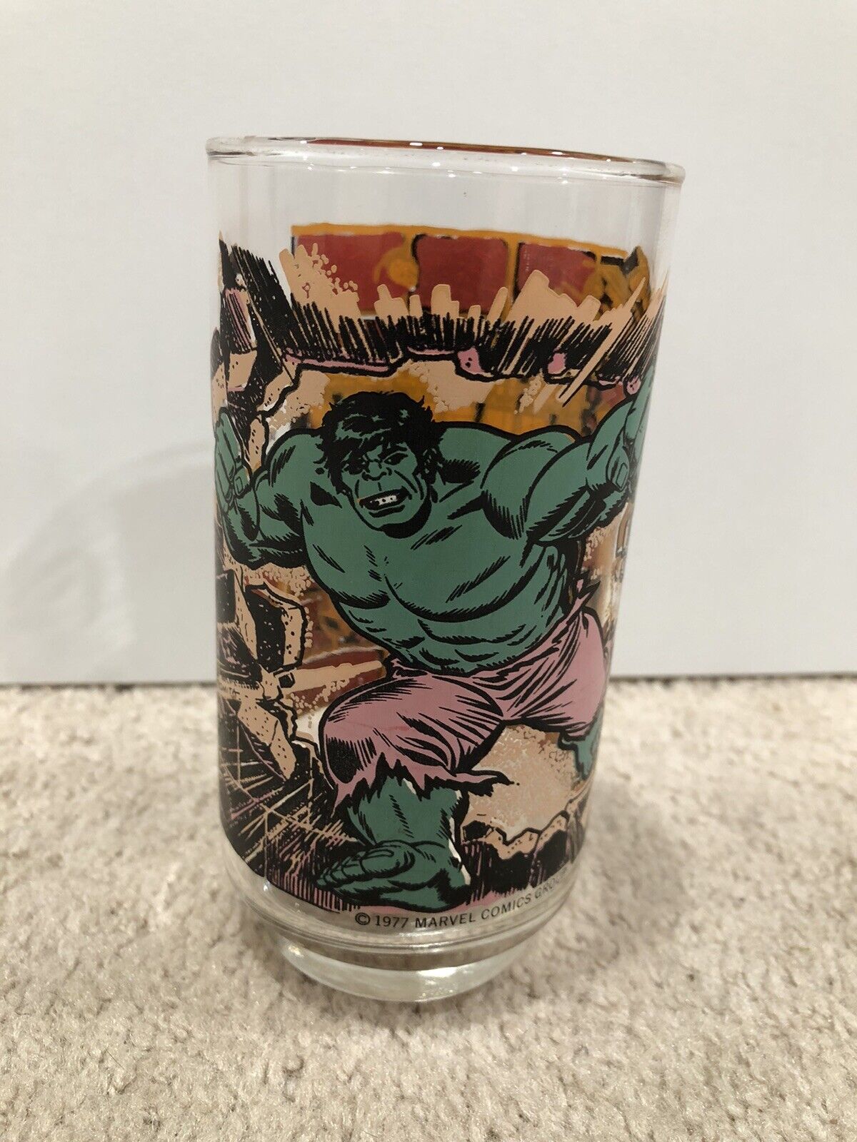 Incredible Hulk Glass 7 Eleven 1977 Marvel Vintage Bright Colors