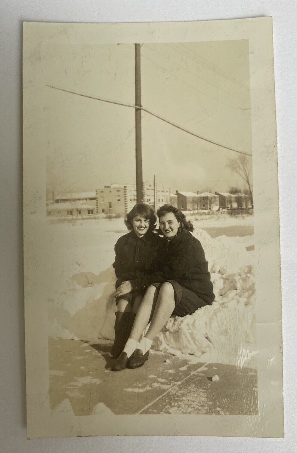 Beautiful Young Women Ladies Sisters Friends Snow Winter 1940s B&W Vintage Photo